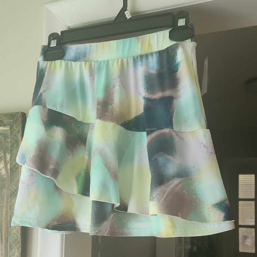 J4   Skort B'ful colourful  stretchy  10% elastic
